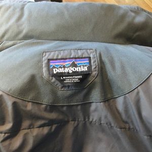 Rarely used Patagonia calf length grey puffer with detachable hood